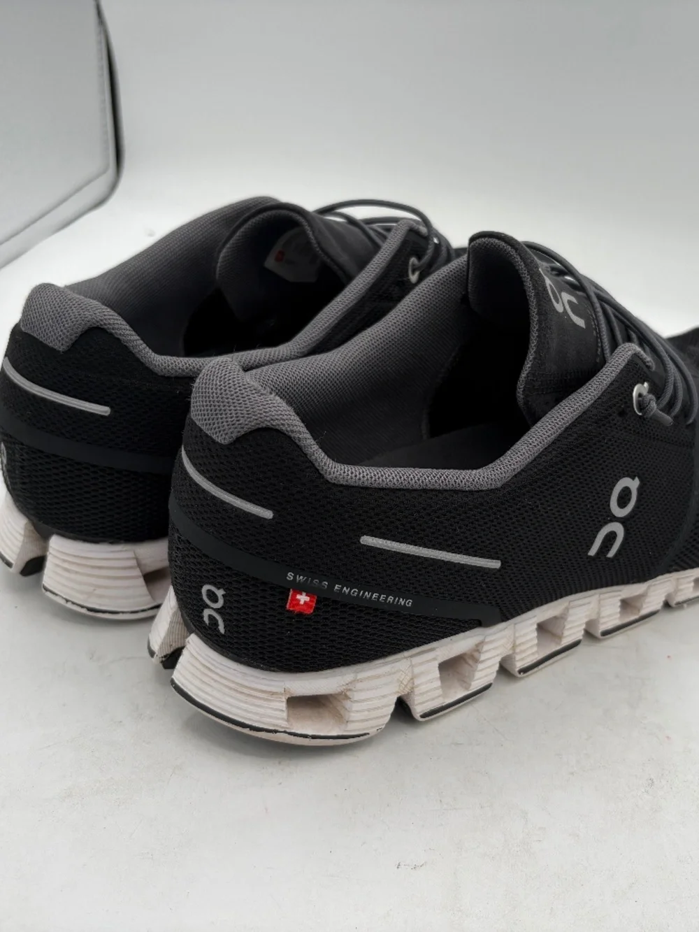 On Cloud 5 Sneakers Black White Performance Running Shoes Mens Size 10 - Picture 7 of 14